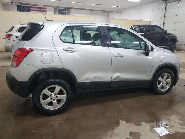 Photo 3 from auction – 2016 CHEVROLET TRAX LS with VIN 3GNCJNSB1GL279176