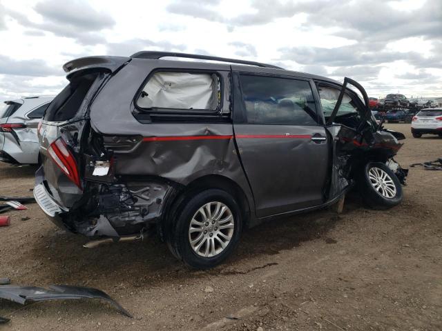 Photo 3 from auction – 2017 TOYOTA SIENNA XLE with VIN 5TDYZ3DC8HS832791
