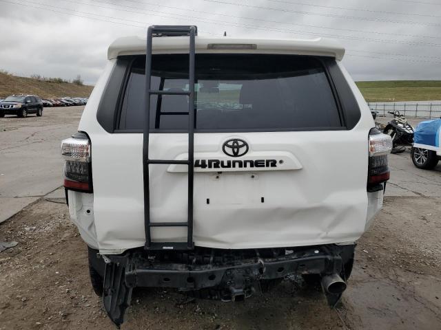 Photo 6 from auction – 2018 TOYOTA 4RUNNER SR with VIN JTEBU5JR6J5482948