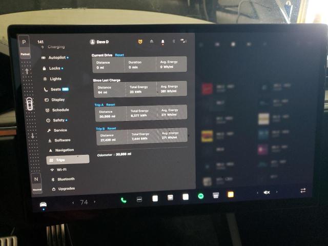 Photo 9 from auction – 2022 TESLA MODEL S with VIN 5YJSA1E51NF491915