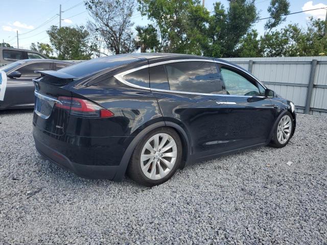 Photo 3 from auction – 2017 TESLA MODEL X with VIN 5YJXCBE2XHF060912