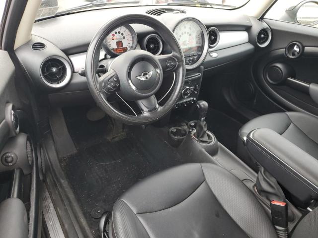 Снимка 8 от търг – 2011 MINI COOPER с VIN WMWSU3C51BT092174