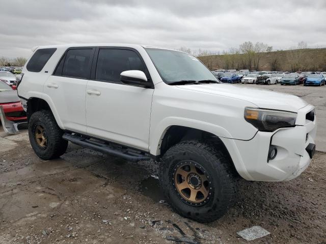 Photo 4 from auction – 2018 TOYOTA 4RUNNER SR with VIN JTEBU5JR6J5482948