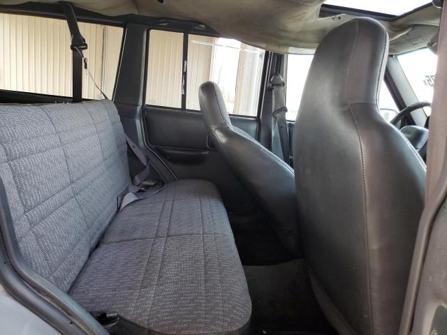Photo 11 from auction – 2000 JEEP CHEROKEE SPORT with VIN 1J4FF48S7YL221475