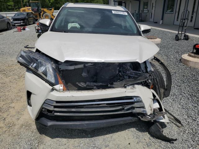 Photo 5 from auction – 2018 TOYOTA HIGHLANDER with VIN 5TDDZRFH9JS898685