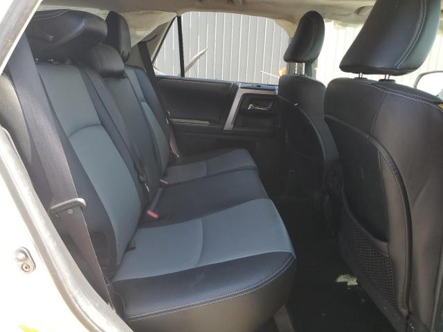 Photo 11 from auction – 2016 TOYOTA 4RUNNER SR with VIN JTEBU5JR6G5325638