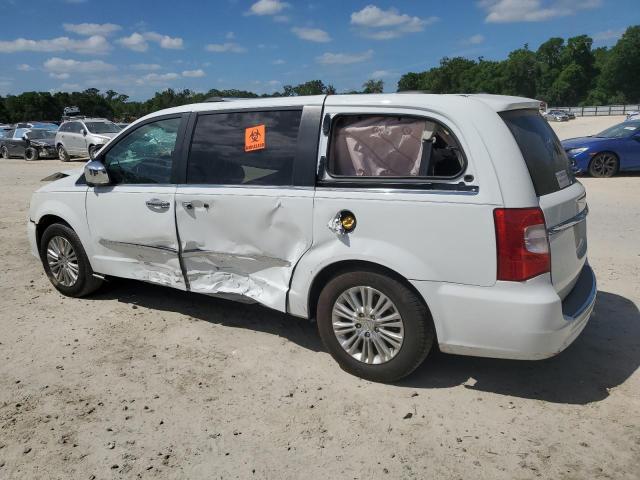 Photo 2 from auction – 2015 CHRYSLER TOWN & COU with VIN 2C4RC1JG9FR730097