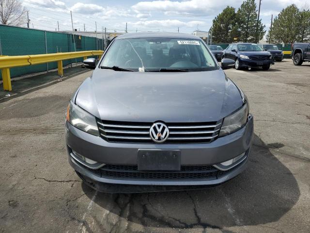 Photo 5 from auction – 2015 VOLKSWAGEN PASSAT S with VIN 1VWAT7A37FC122890