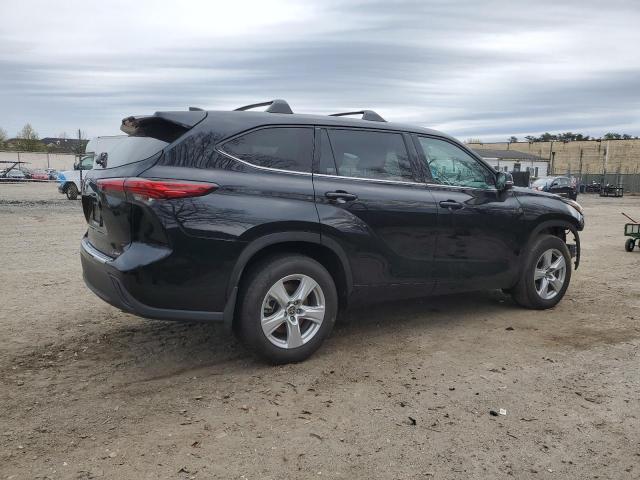 Photo 3 from auction – 2022 TOYOTA HIGHLANDER with VIN 5TDBZRBHXNS183031