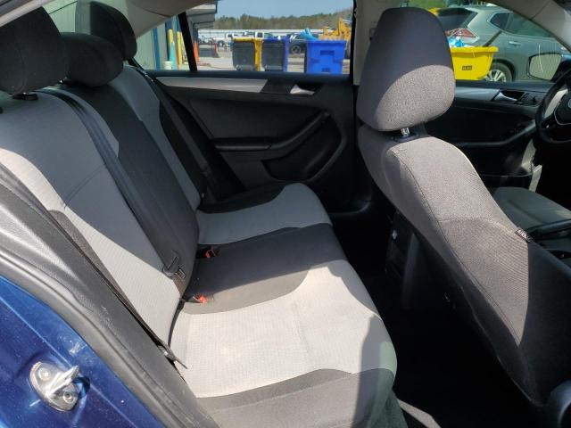 Photo 10 from auction – 2017 VOLKSWAGEN JETTA S with VIN 3VW2B7AJ4HM382140