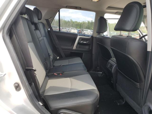 Photo 11 from auction – 2014 TOYOTA 4RUNNER SR5 with VIN JTEZU5JR2E5083121