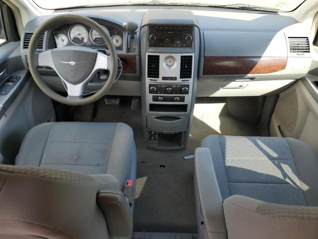 Photo 8 from auction – 2010 CHRYSLER TOWN & COU with VIN 2A4RR4DE9AR203884