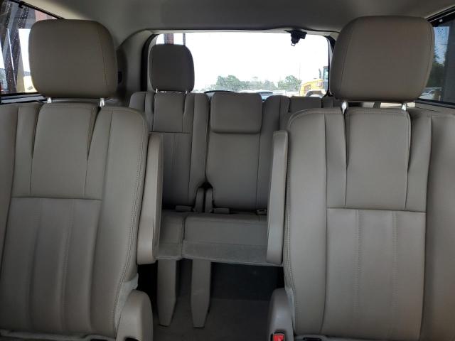 Photo 10 from auction – 2016 CHRYSLER TOWN & COU with VIN 2C4RC1BG4GR232146