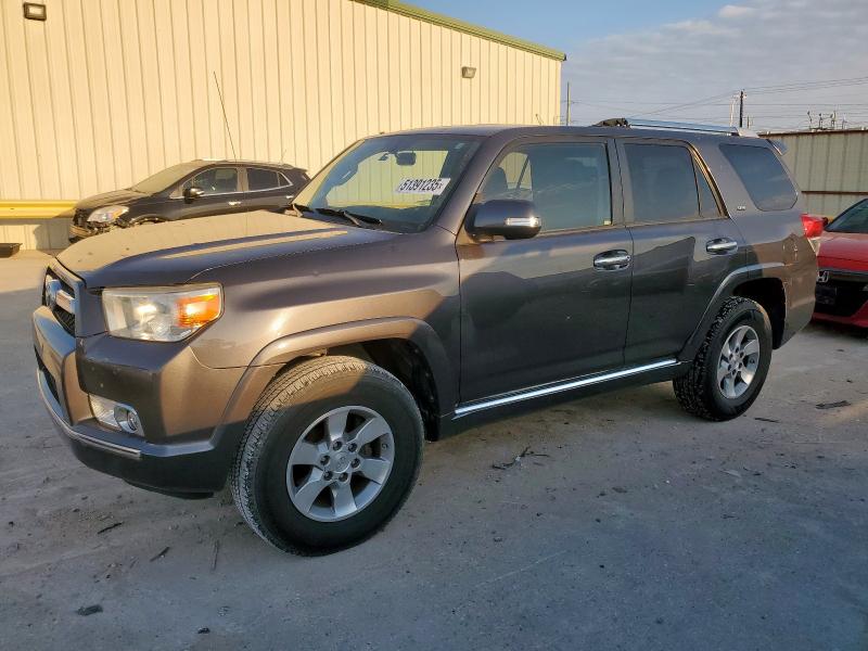 TOYOTA 4RUNNER SR 2011 with VIN JTEZU5JRXB5015127 - Photo from auction