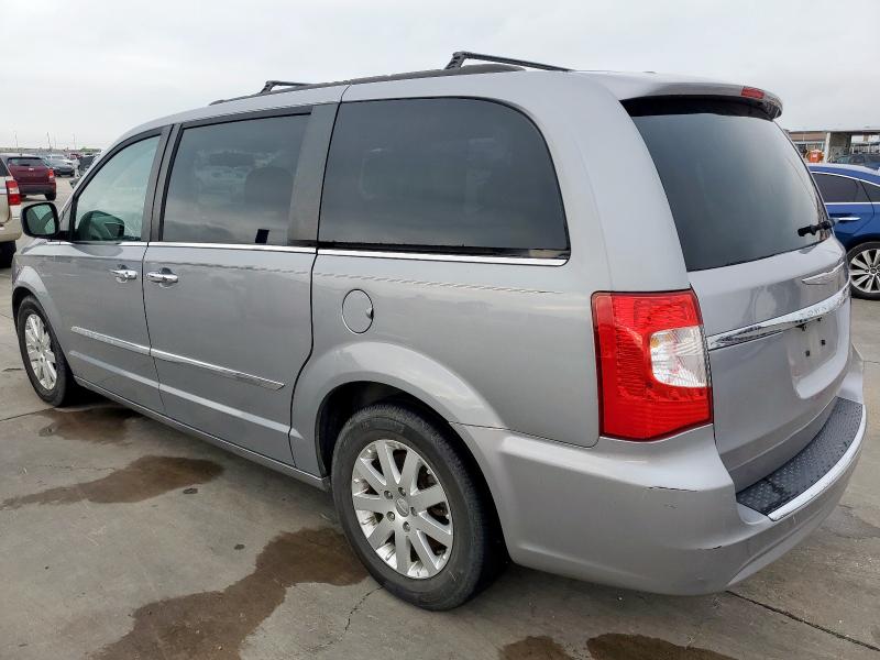 Photo 2 from auction – 2015 CHRYSLER TOWN & COU with VIN 2C4RC1BG3FR583290