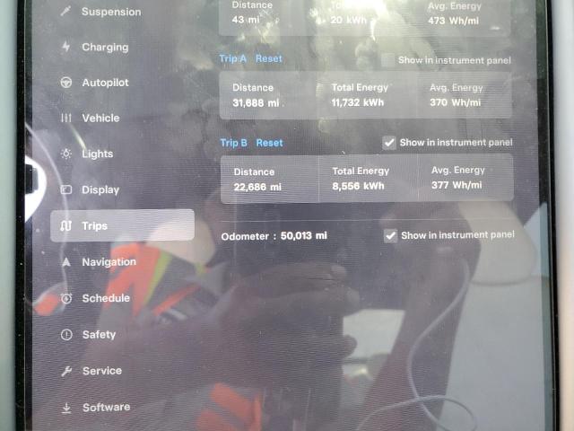 Photo 9 from auction – 2019 TESLA MODEL X with VIN 5YJXCAE25KF192896