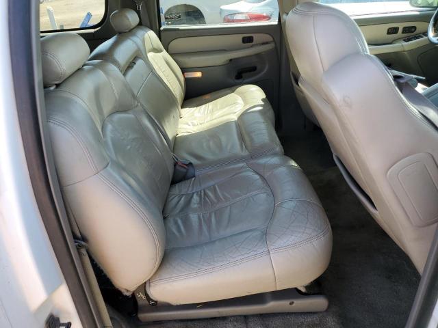 Photo 11 from auction – 2001 CHEVROLET SUBURBAN K with VIN 3GNFK16TX1G179731