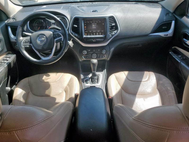 Photo 8 from auction – 2016 JEEP CHEROKEE L with VIN 1C4PJLCB8GW143991