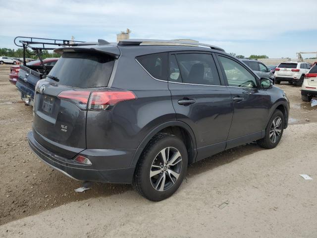 Photo 3 from auction – 2017 TOYOTA RAV4 XLE with VIN JTMRFREV0HJ716076