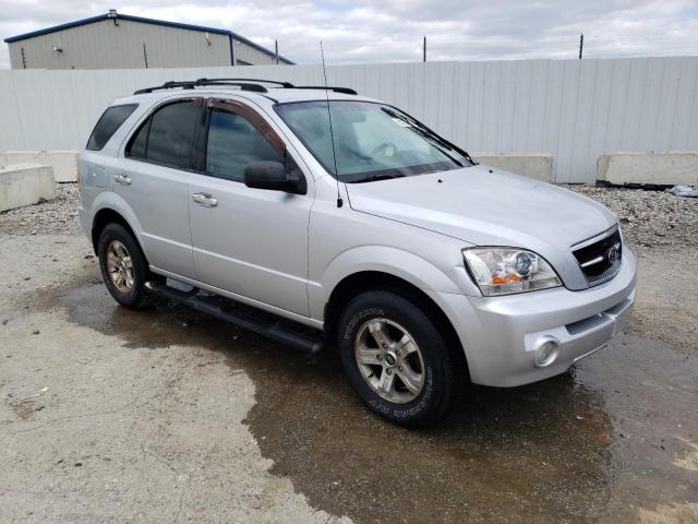 Photo 4 from auction – 2005 KIA SORENTO EX with VIN KNDJC733955452873