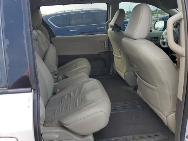 Photo 11 from auction – 2011 TOYOTA SIENNA XLE with VIN 5TDYK3DC3BS014767