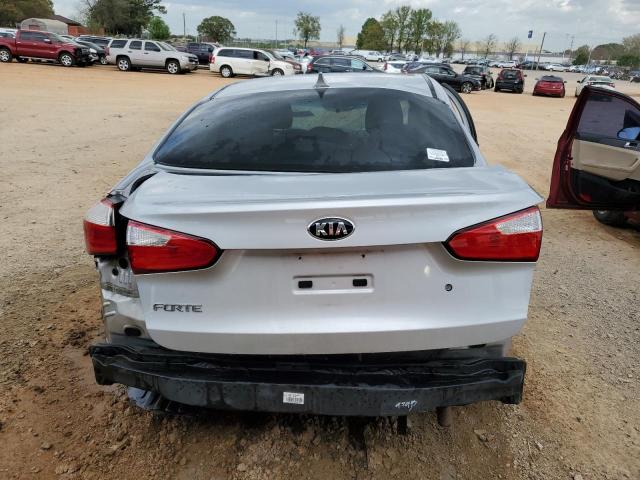 Photo 6 from auction – 2015 KIA FORTE LX with VIN KNAFK4A66F5348196