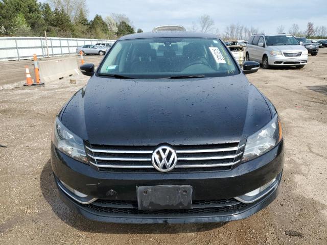 Photo 5 from auction – 2015 VOLKSWAGEN PASSAT S with VIN 1VWAS7A32FC121407