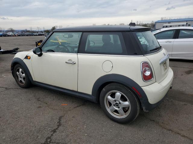 Снимка 2 от търг – 2011 MINI COOPER с VIN WMWSU3C51BT092174