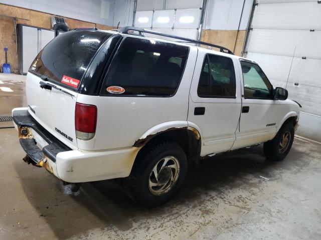 Photo 3 from auction – 2002 CHEVROLET BLAZER with VIN 1GNDT13W12K136876