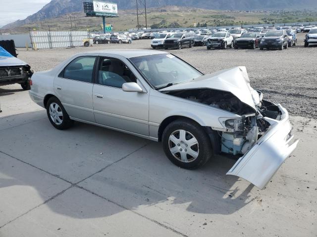 Photo 4 from auction – 2001 TOYOTA CAMRY CE with VIN 4T1BG22K71U110757