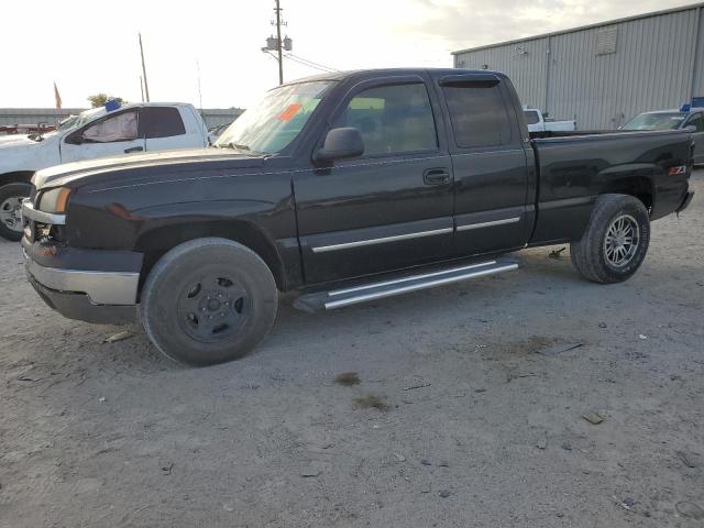 CHEVROLET SILVERADO 2003 with VIN 1GCEK19T03E334703 - Photo from auction