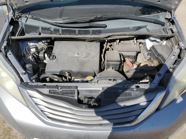 Photo 11 from auction – 2013 TOYOTA SIENNA XLE with VIN 5TDYK3DC3DS318202