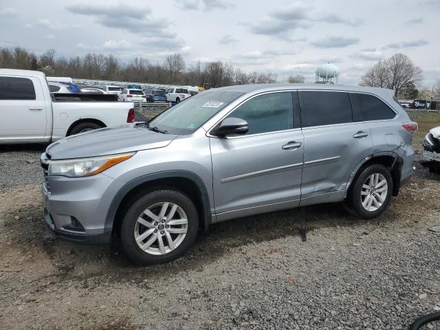 TOYOTA HIGHLANDER 2016 with VIN 5TDBKRFH7GS273013 - Photo from auction