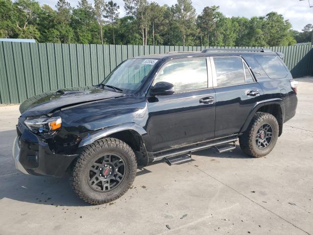 TOYOTA 4RUNNER SE 2023 with VIN JTERU5JR9P6203543 - Photo from auction