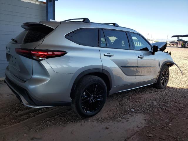 Photo 3 from auction – 2023 TOYOTA HIGHLANDER with VIN 5TDKDRAH0PS021900