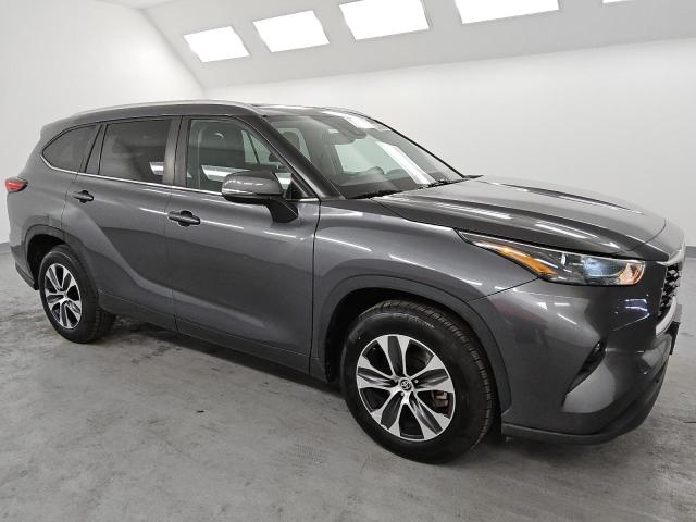 Снимка 4 от търг – 2023 TOYOTA HIGHLANDER с VIN 5TDKDRAH4PS021916