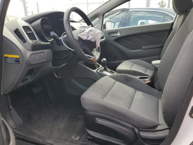 Photo 7 from auction – 2017 KIA FORTE LX with VIN 3KPFK4A72HE041935