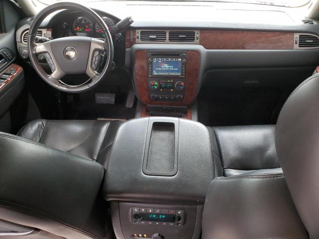 Photo 8 from auction – 2011 CHEVROLET SUBURBAN K with VIN 1GNSKKE38BR101200