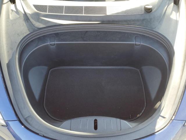 Photo 11 from auction – 2018 TESLA MODEL 3 with VIN 5YJ3E1EB3JF083988