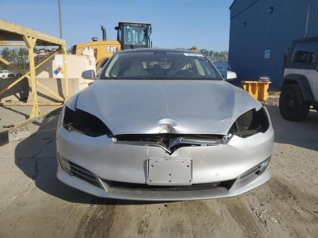 Photo 5 from auction – 2017 TESLA MODEL S with VIN 5YJSA1E2XHF213086