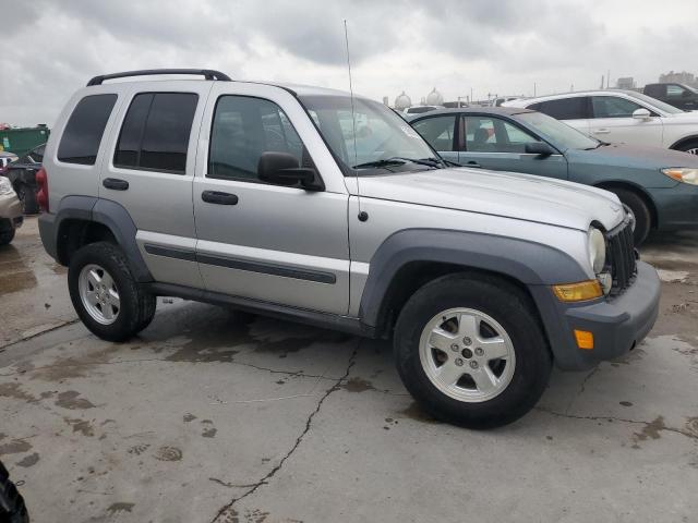 Photo 4 from auction – 2006 JEEP LIBERTY SP with VIN 1J4GL48K16W179992