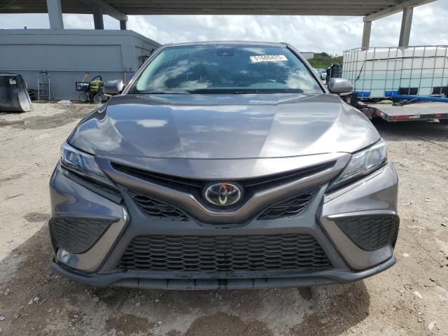 Photo 5 from auction – 2022 TOYOTA CAMRY SE with VIN 4T1G11AK2NU667732