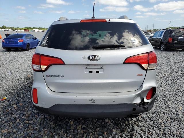 Photo 6 from auction – 2015 KIA SORENTO LX with VIN 5XYKT4A61FG640165