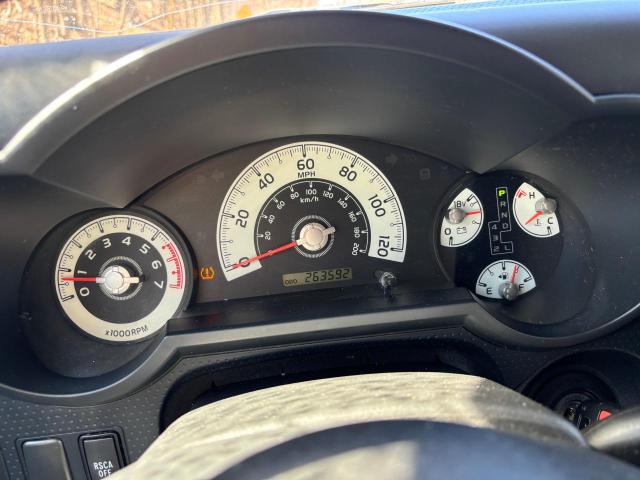 Photo 8 from auction – 2011 TOYOTA FJ CRUISER with VIN JTEZU4BF7BK011066