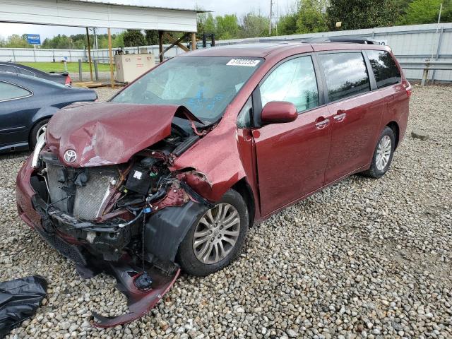 TOYOTA SIENNA XLE 2015 with VIN 5TDYK3DC2FS565567 - Photo from auction