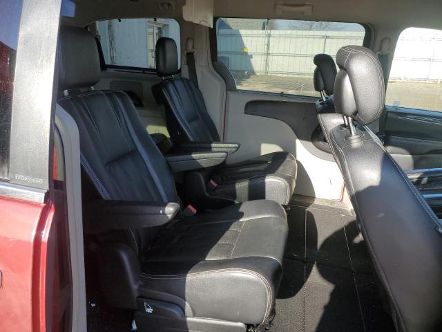 Photo 11 from auction – 2013 CHRYSLER TOWN & COU with VIN 2C4RC1CG5DR558709
