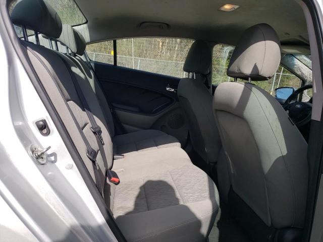 Снимка 10 от търг – 2015 KIA FORTE LX с VIN KNAFK4A64F5433196