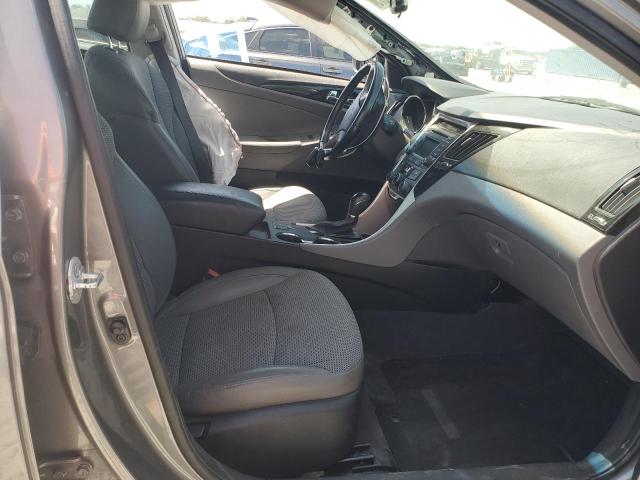 Photo 7 from auction – 2014 HYUNDAI SONATA SE with VIN 5NPEC4AC7EH830904