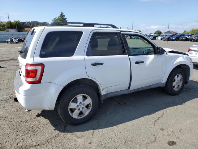 Photo 3 from auction – 2010 FORD ESCAPE XLT with VIN 1FMCU0DG7AKD02122