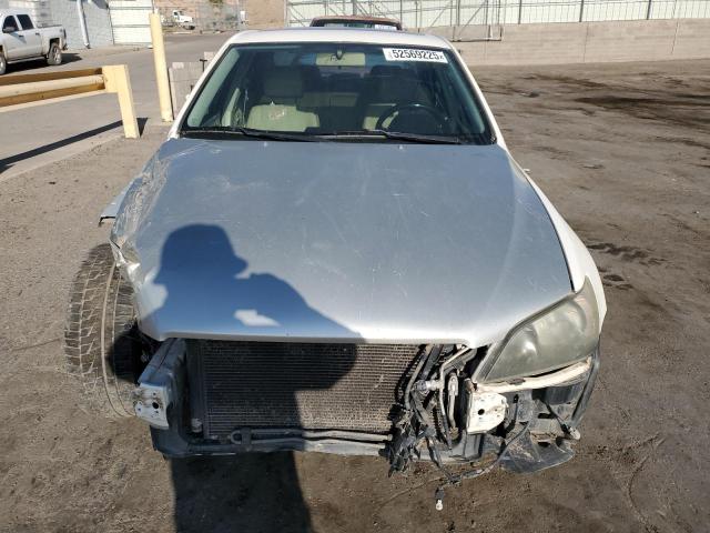 Photo 5 from auction – 2001 LEXUS IS with VIN JTHBD182610020231